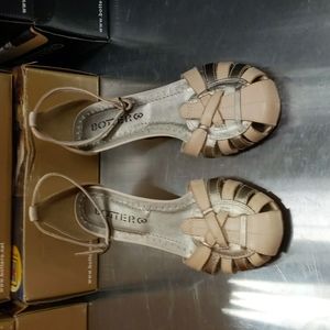 Bottero - closed toe heels (nude/silver)